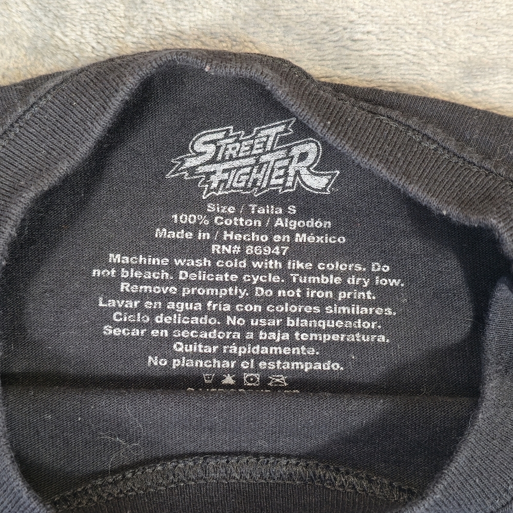 Street Fighter 2 T Shirt Size Small Super Nintendo - Picture 3 of 4